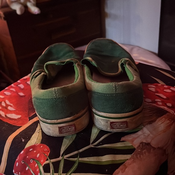 green slip on vans - Picture 3 of 4